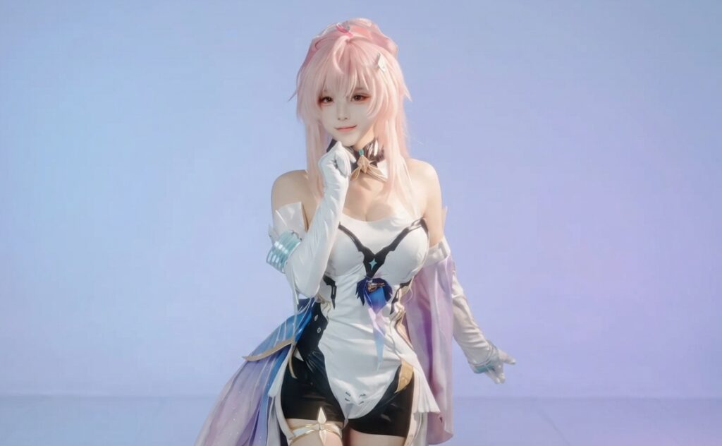 Aemeath Cosplay from Wuthering Waves