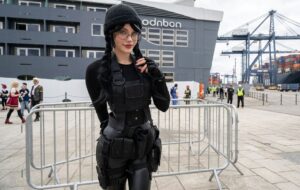 Dokkaebi Cosplay from Rainbow Six Siege – Tactical Intelligence Meets Modern Style