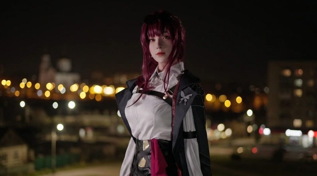 Kafka Cosplay from Honkai: Star Rail – Embracing the Elegant Stellaron Hunter